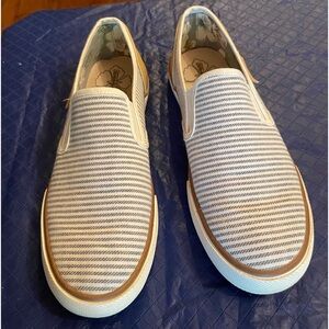 Tommy Bahama slip on canvas and leather loafers